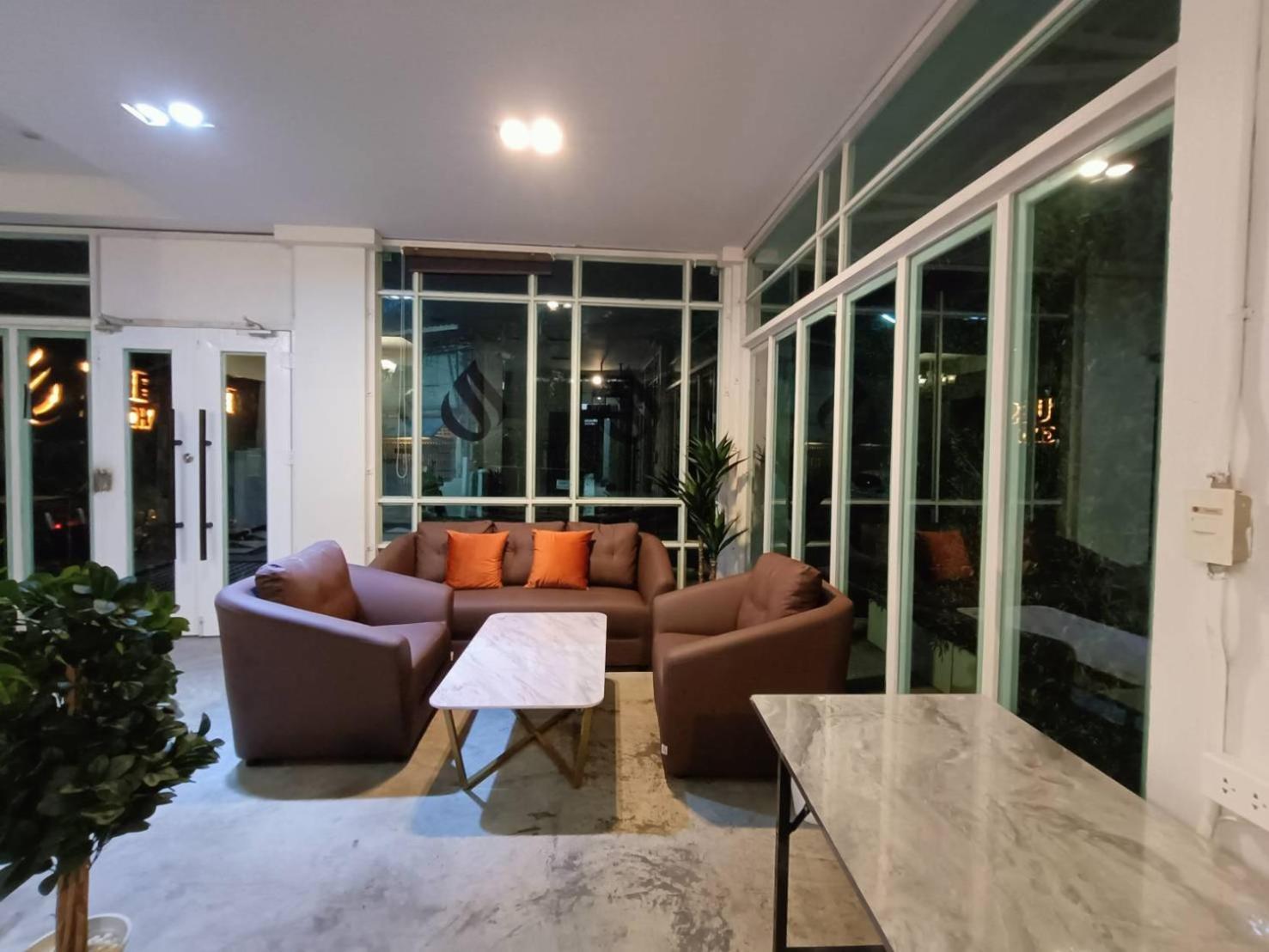 The Guest Chang Moi Boutique Hotel